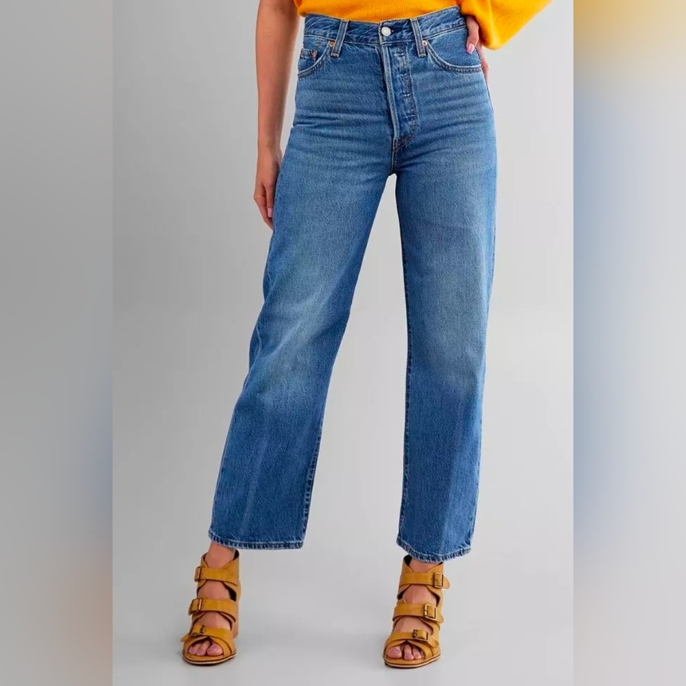 Levis Blue Ribcage Straight Ankle Jeans